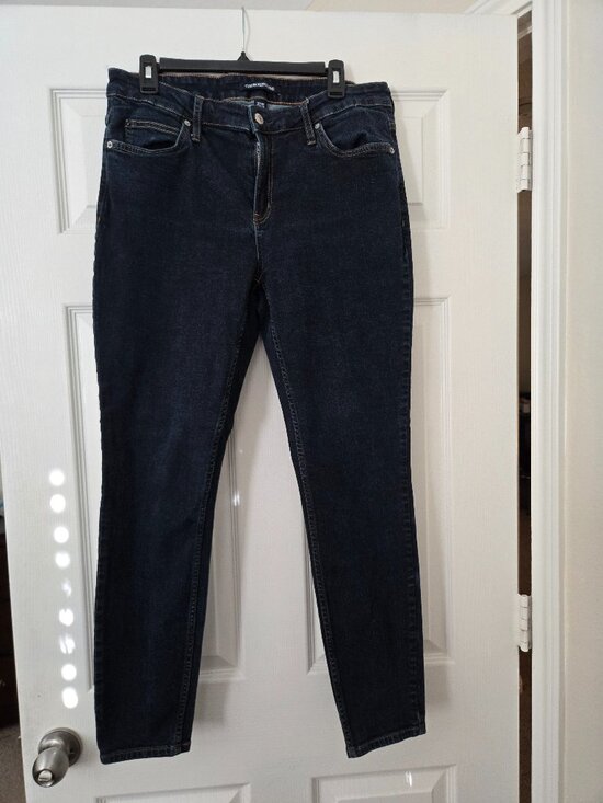 Calvin Klein Jeans Denim - Calvin Klein 32x30 Dark Wash Skinny Stretch Jeans